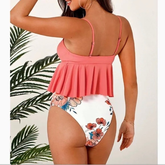 Pink And Floral Ruffle Buttoned Tankini - Picture 3 of 7